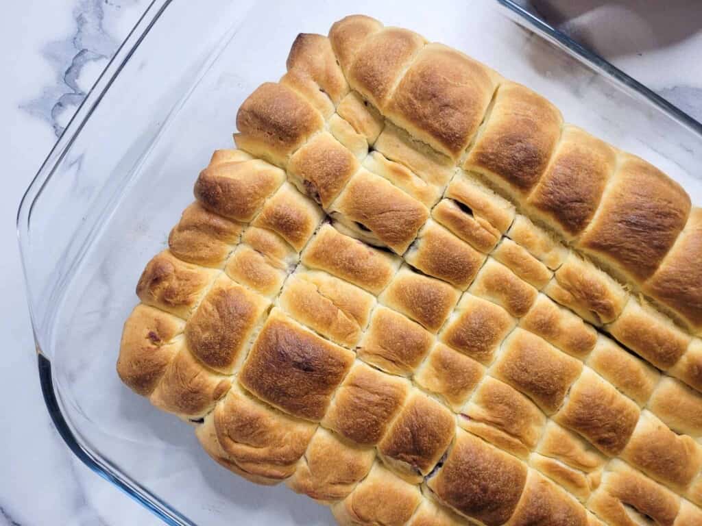 Bake ube mini buns