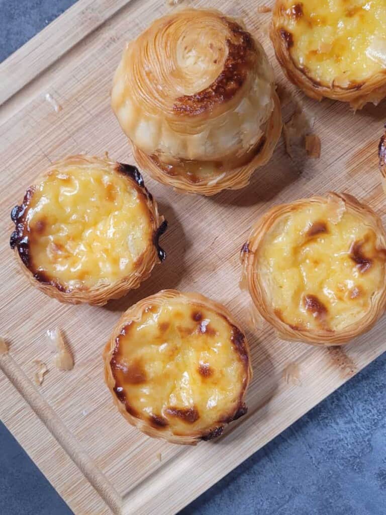 Pasteis de nata overhead