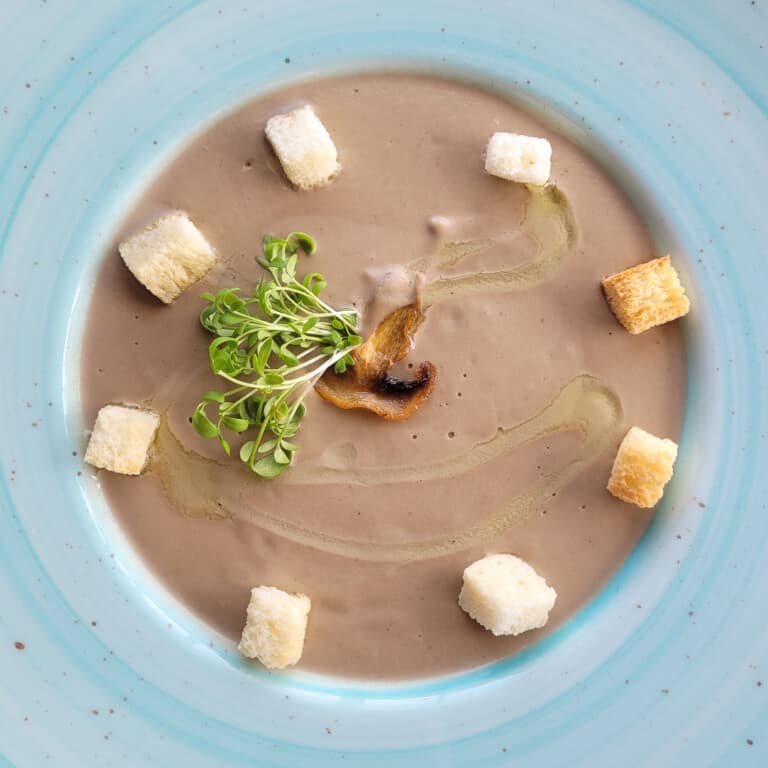 10+ Georgian Soups and Stews