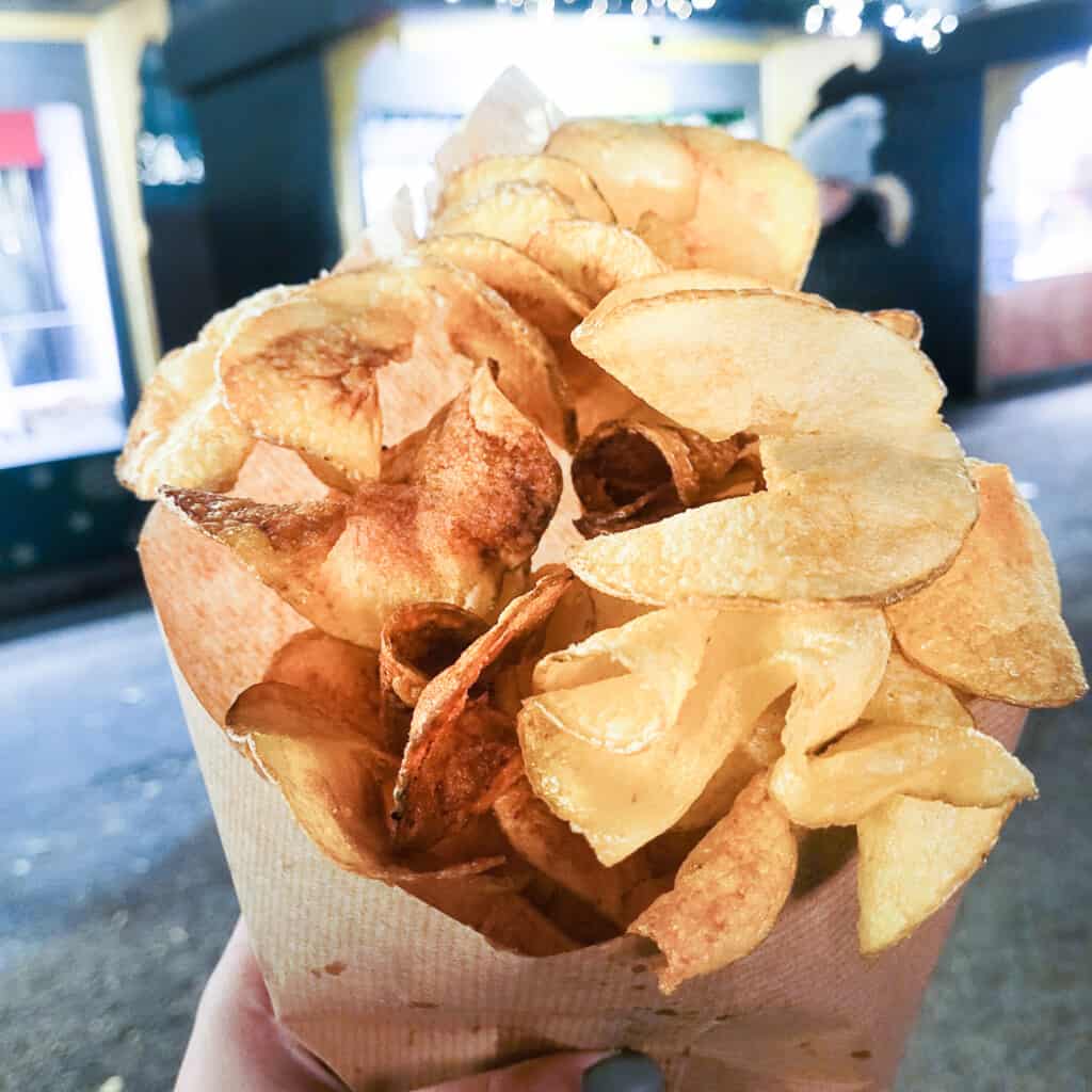 Spiral potatoes, food in Belvedere Christmas market