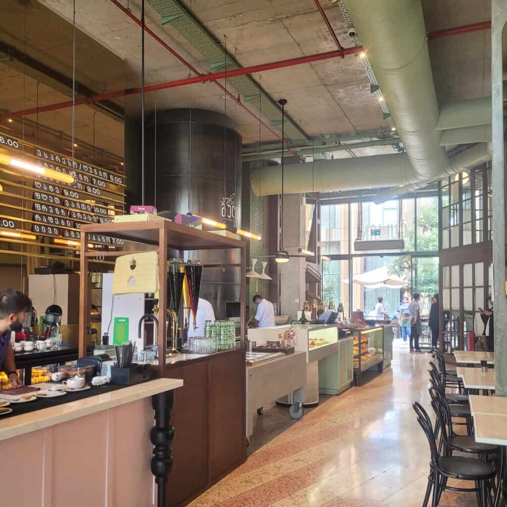 A restaurant hall at Puri Guliani