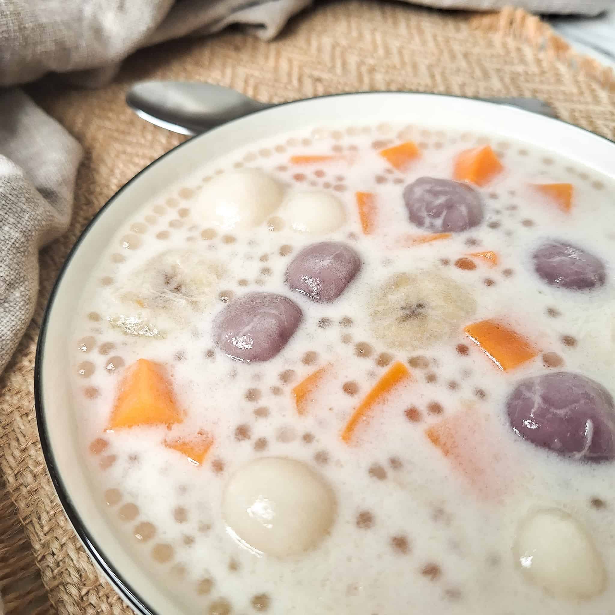 Close up of ginataang bilo bilo