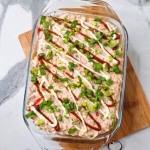 Green onions, Sriracha, and Kewpie mayo sushi bake