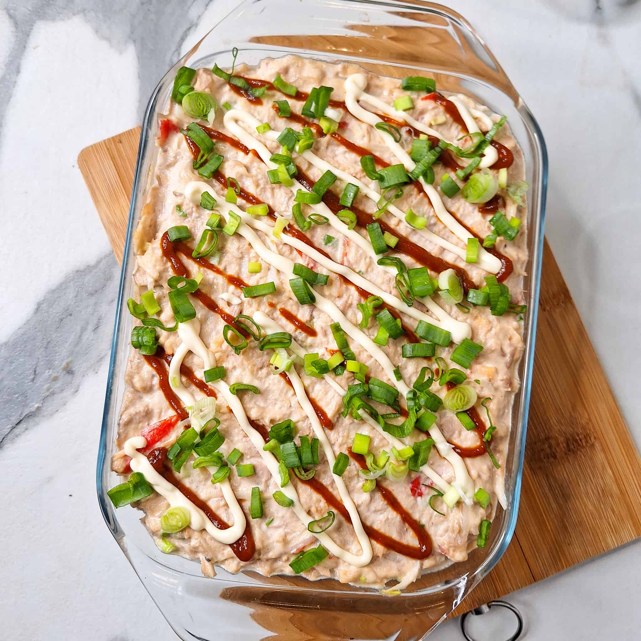 Green onions, Sriracha, and Kewpie mayo sushi bake